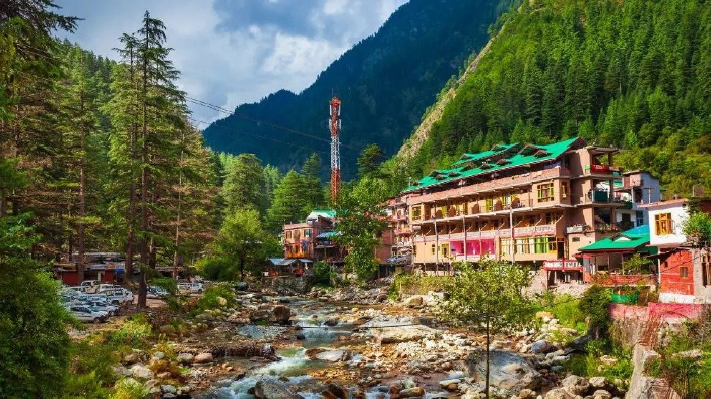 Budget Kasol trip package riverside guesthouse