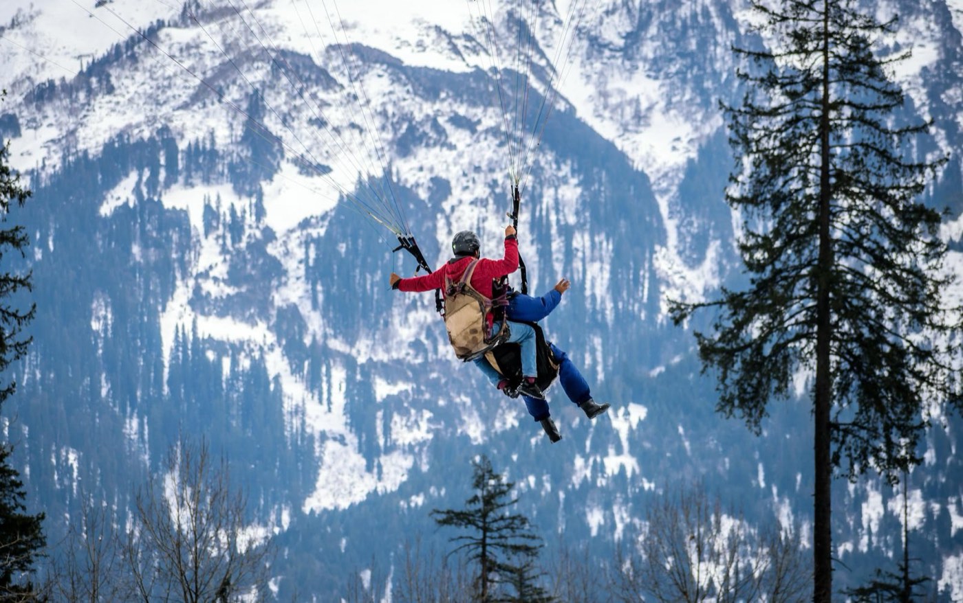 Luxury cottage Manali Kasol trip package