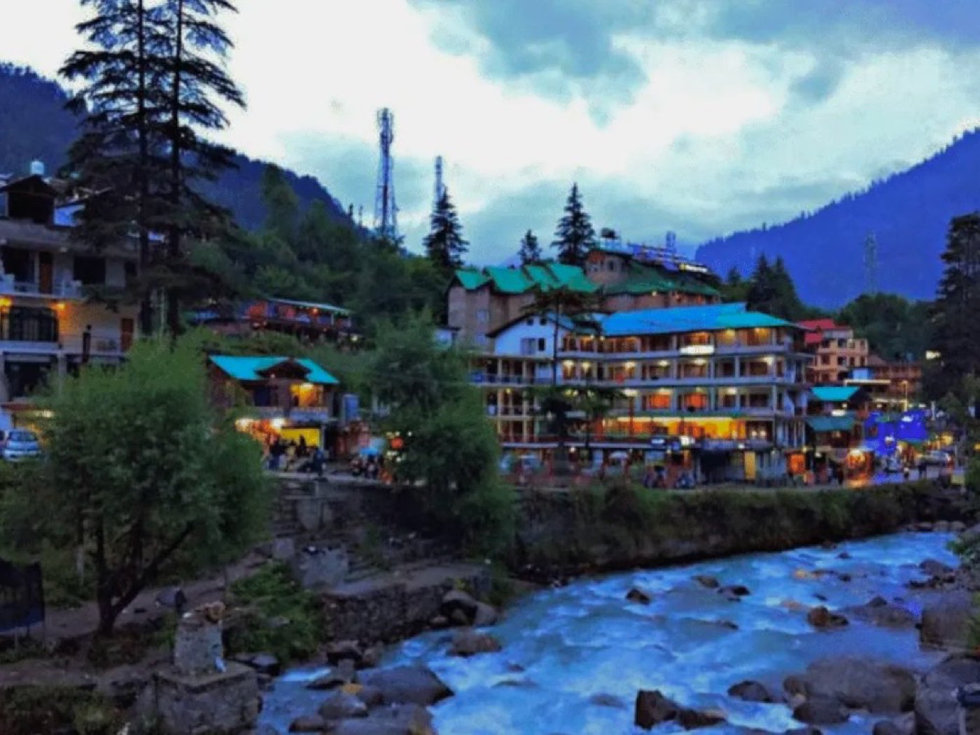 Honeymoon couple Manali Kasol trip package